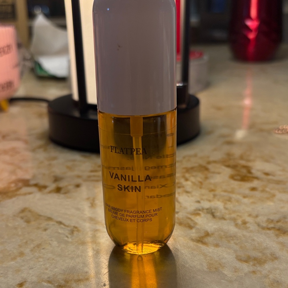 Vanilla Skin Body Fragrance Mist - Gold 1.7FL.OZ New